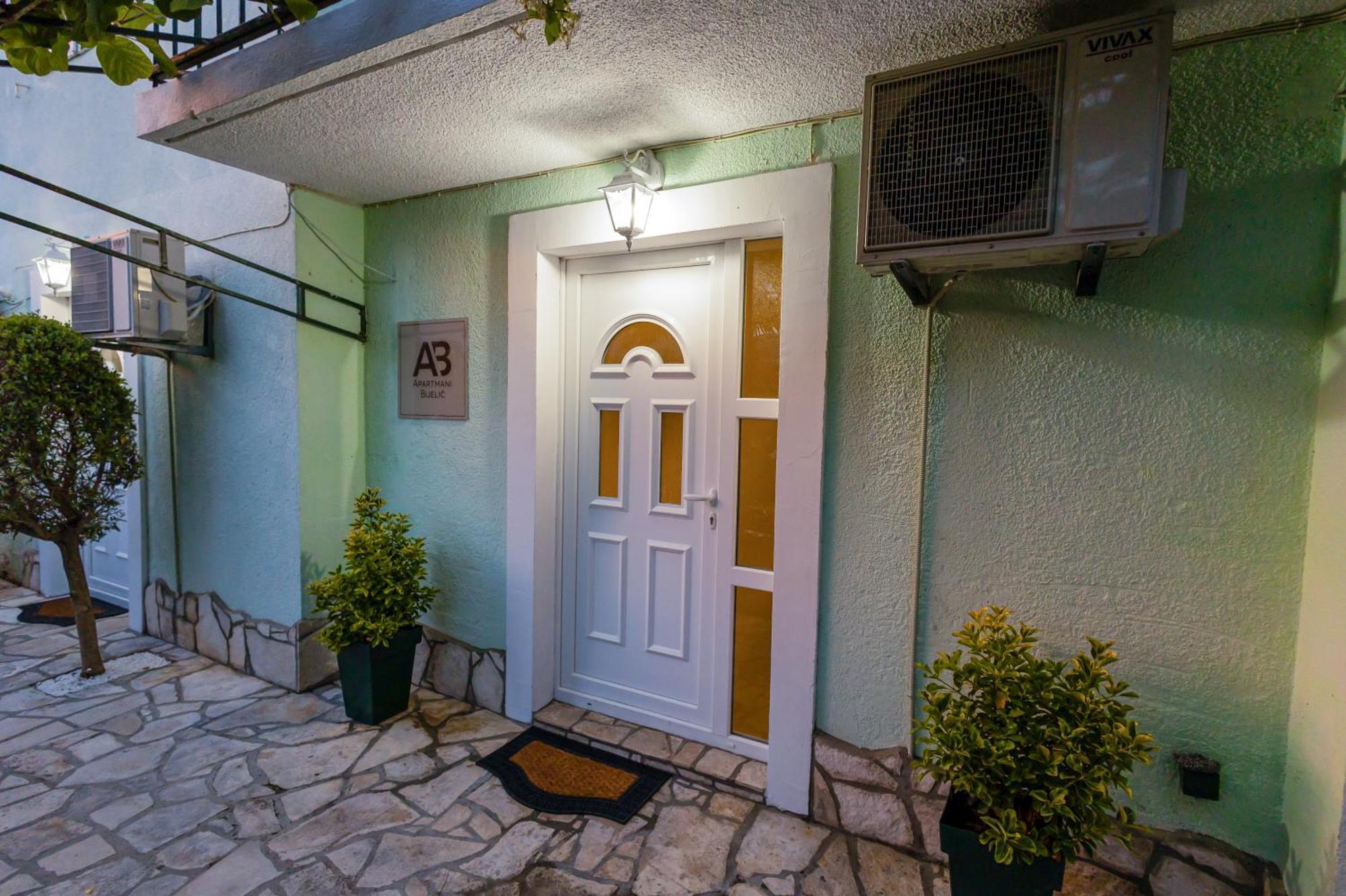 Apartmani Bijelic HN Herceg Novi Exterior foto
